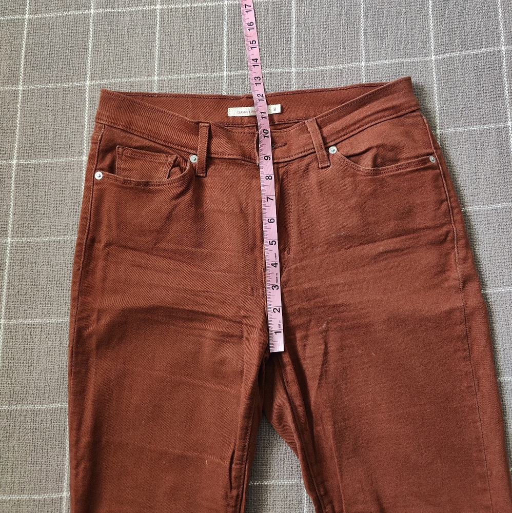 Levi's Classic Straight Jeans - Picture 4 of 8
